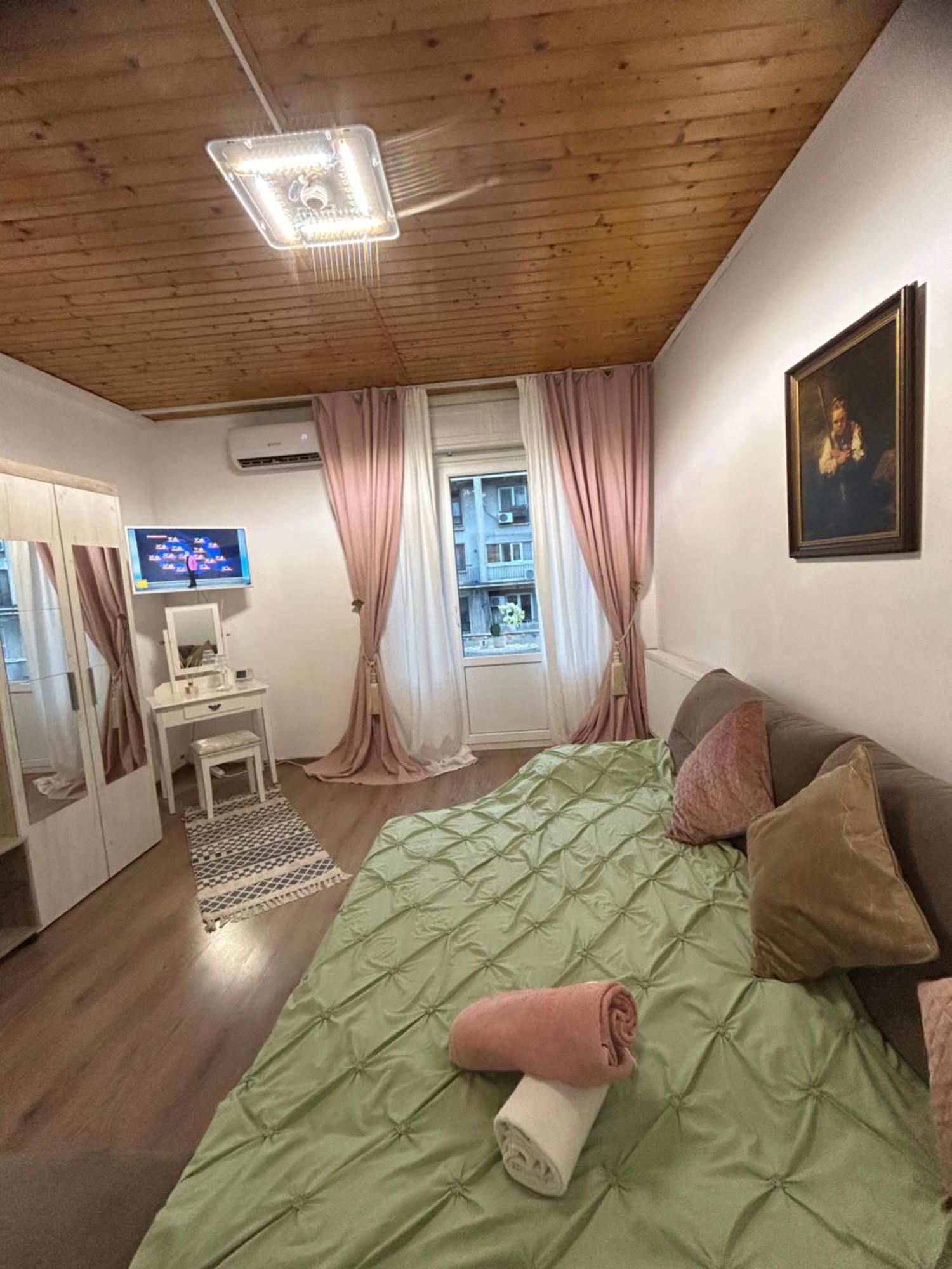 דירות בוקרשט Panoramic Terace Victory Boutique מראה חיצוני תמונה